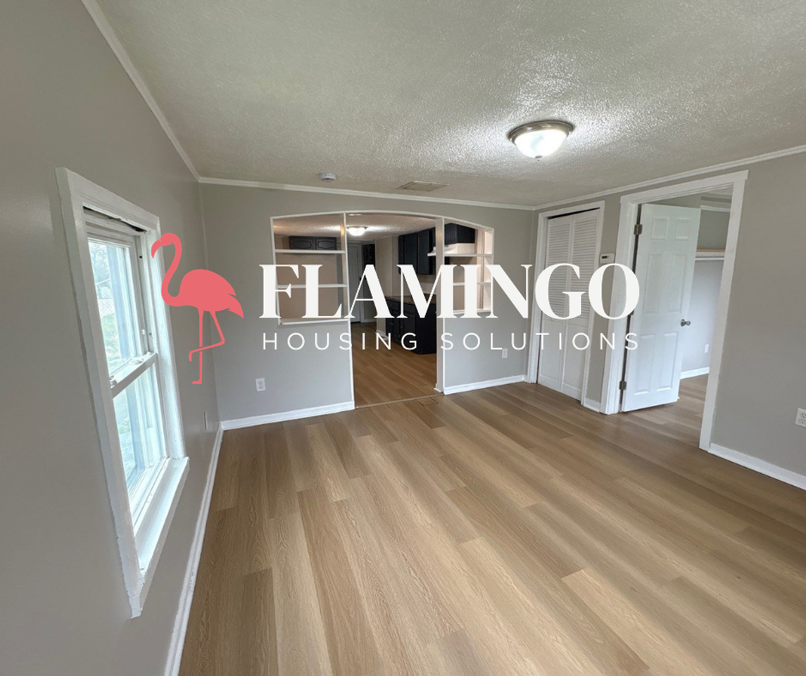 3600 Detroit Ave - Photo 3 of 12