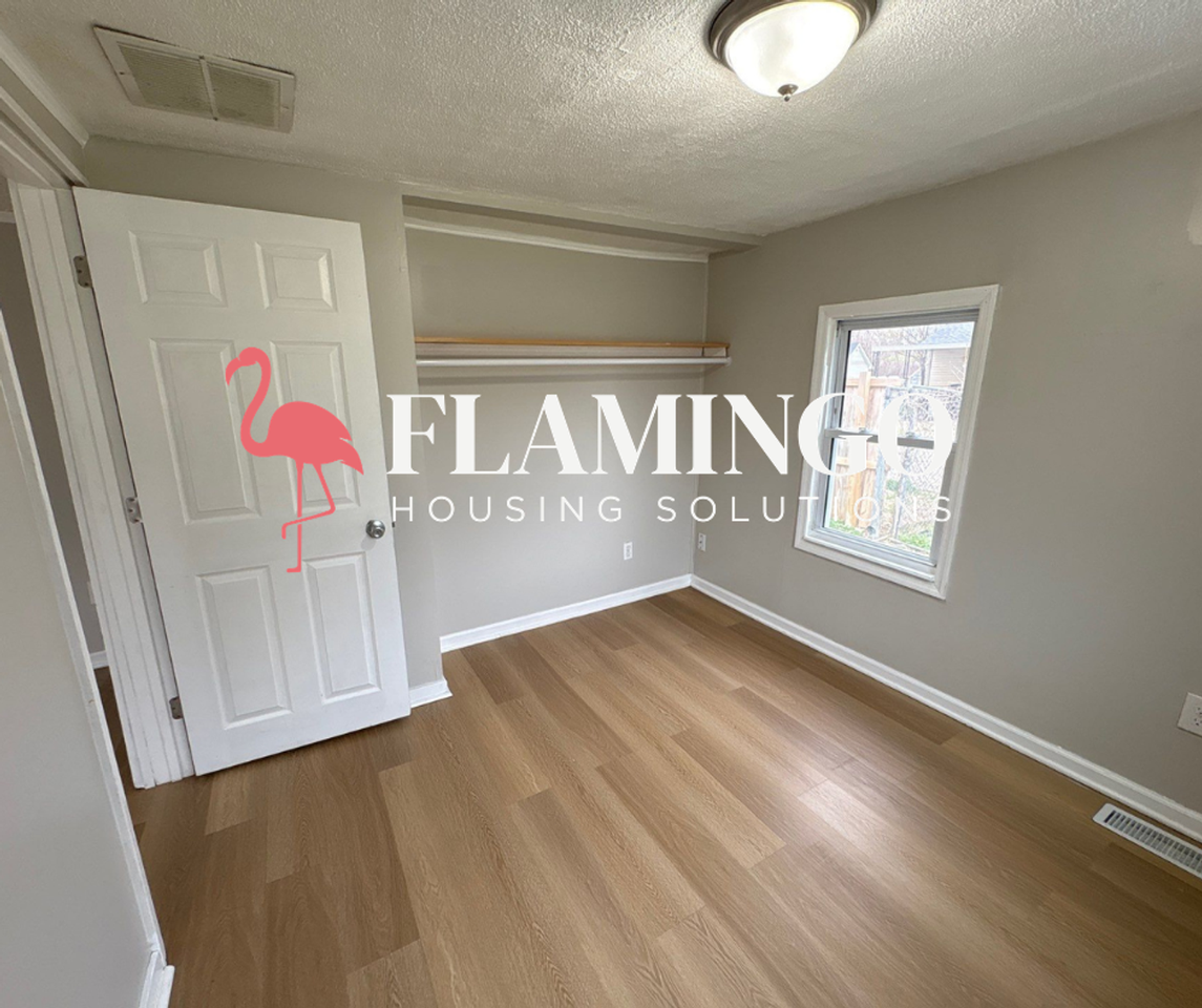 3600 Detroit Ave - Photo 4 of 12