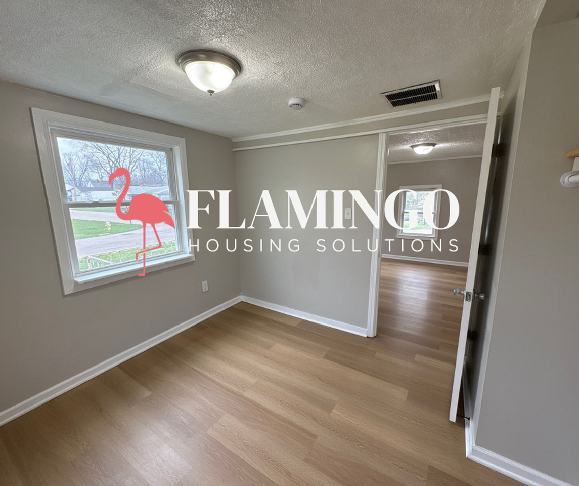 3600 Detroit Ave - Photo 5 of 12