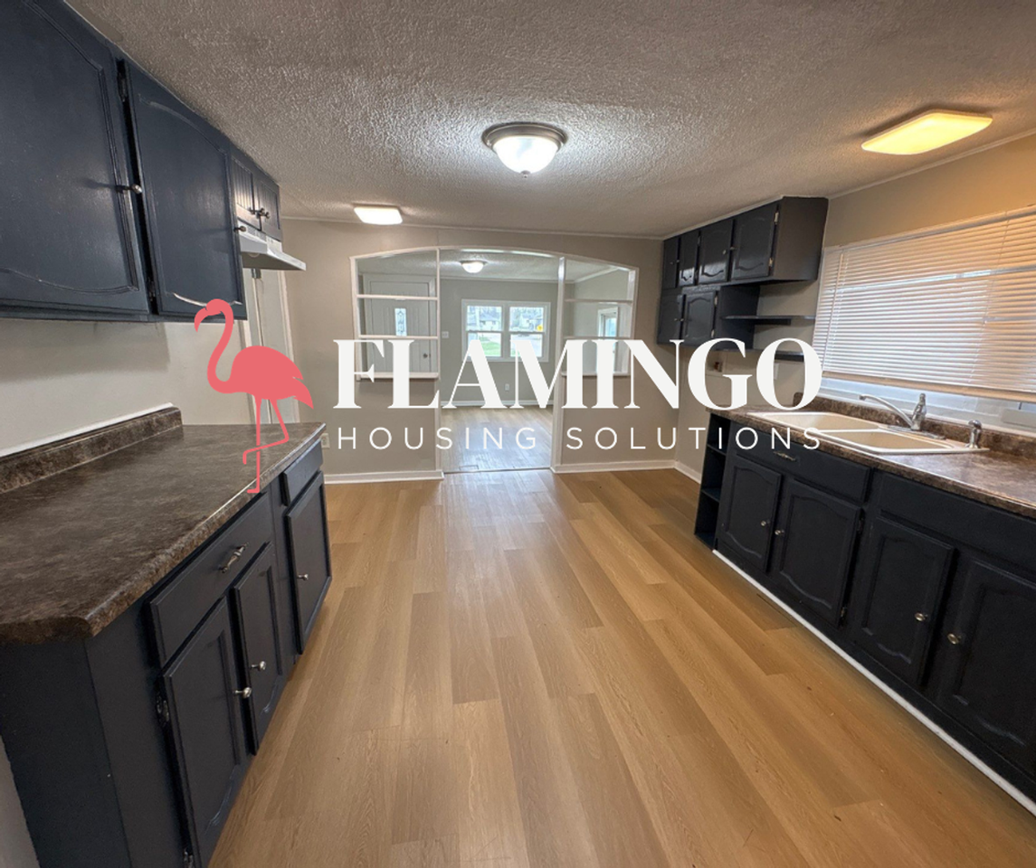 3600 Detroit Ave - Photo 7 of 12