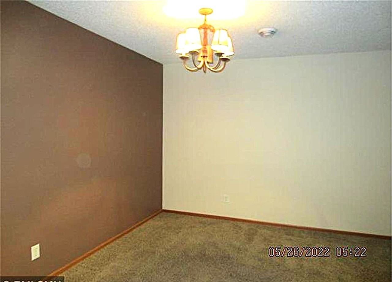 12556 43rd St Ne - Photo 3 of 6