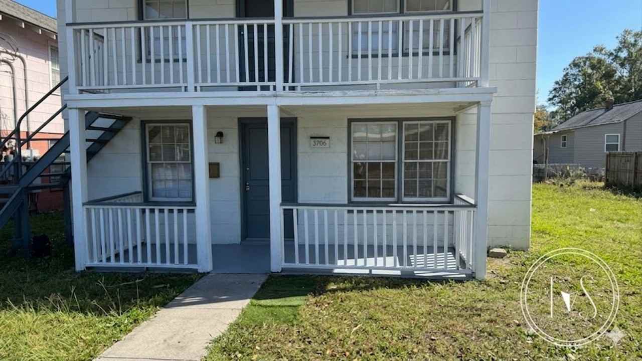 3706 Montgomery St - Photo 2 of 11