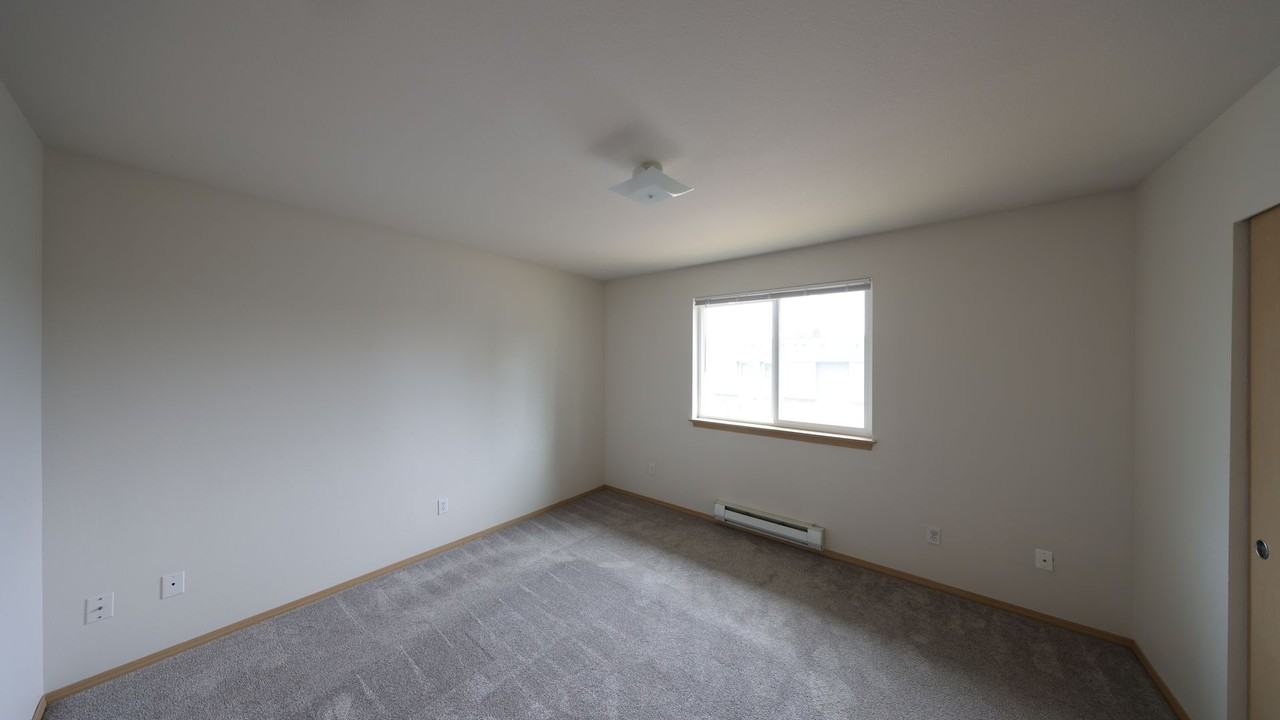 ☔ OakHarbor1225#F - Photo 5 of 7