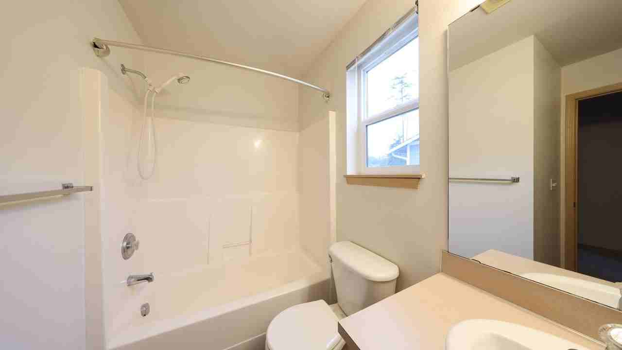 ☔ OakHarbor1225#F - Photo 7 of 7