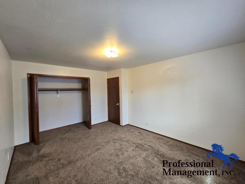 1324 Quartz Pl - Photo 5 of 9