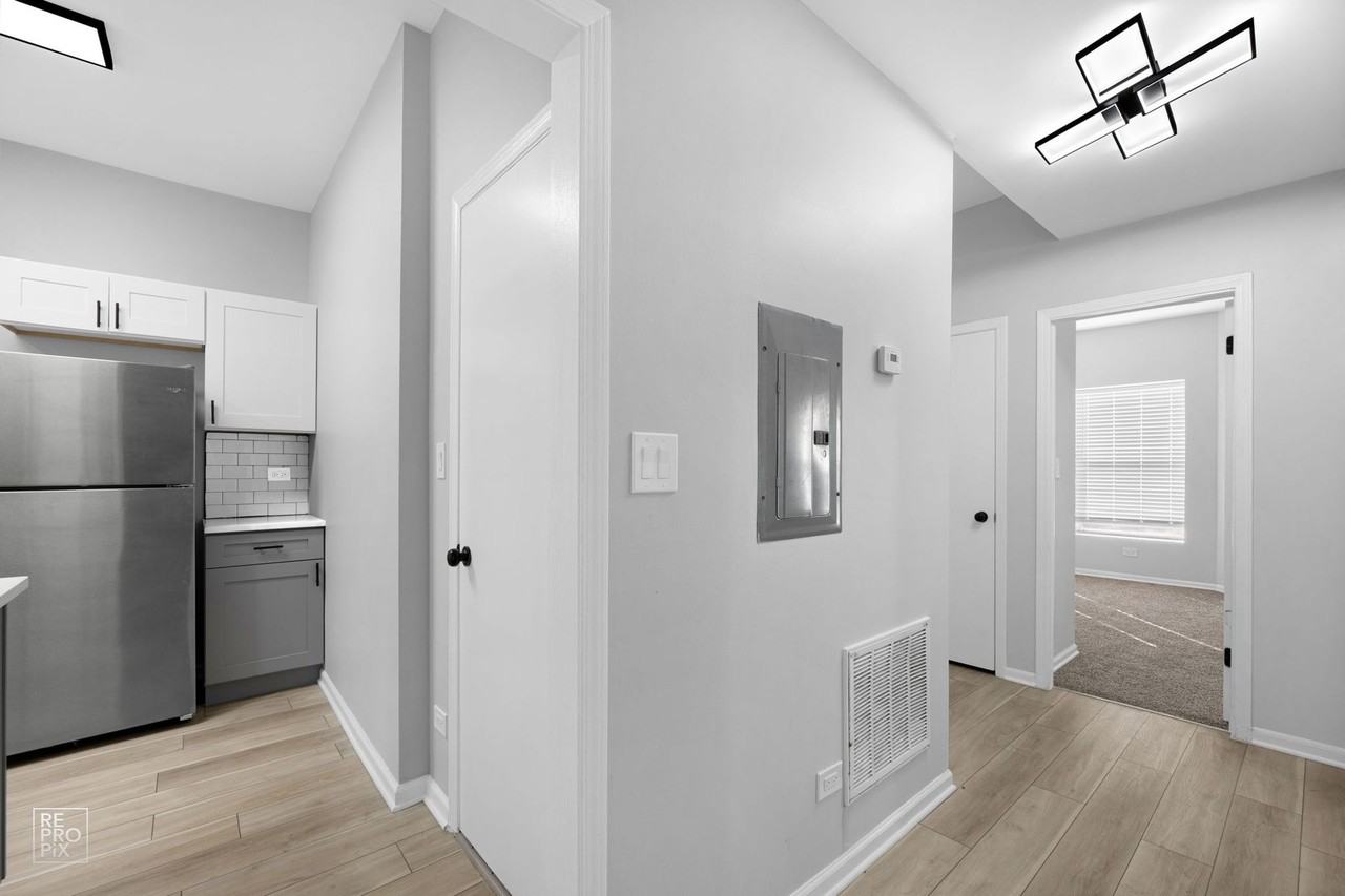 4750 S Calumet Ave Chicago, IL 60615 - Photo 4 of 22