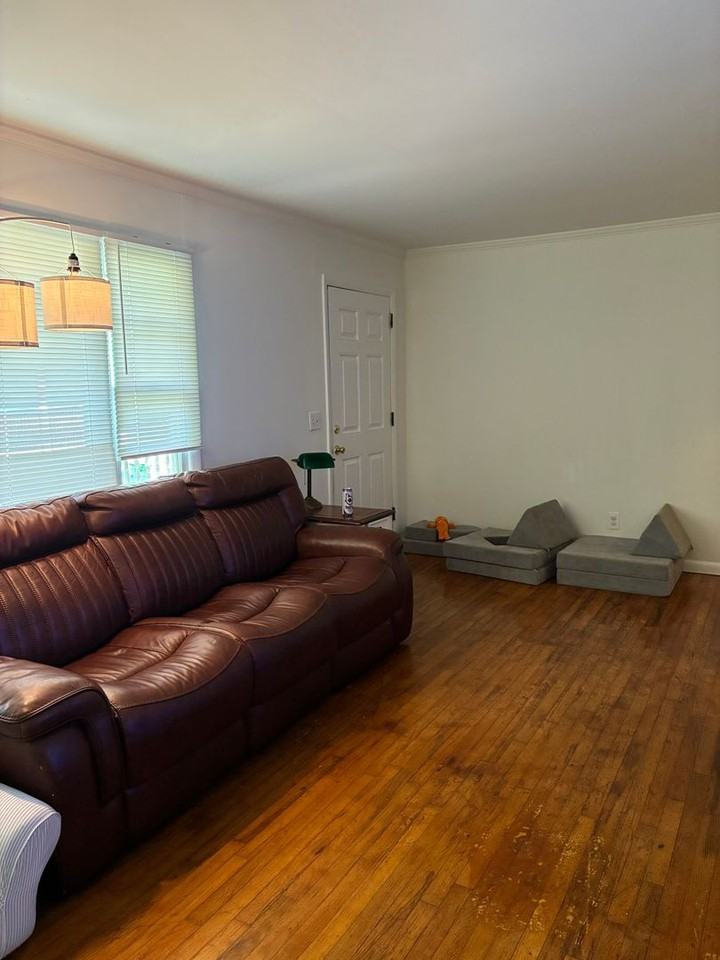 255 Magnolia St - Photo 7 of 35