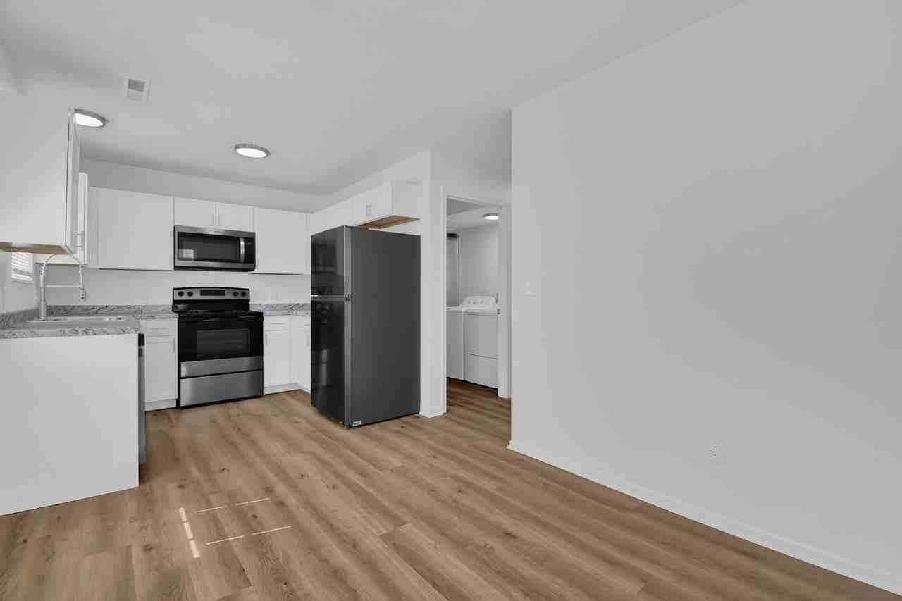 Cherry Bottom Townhomes - Photo 2 of 24