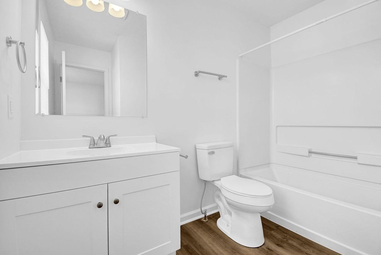 Cherry Bottom Townhomes - Photo 5 of 24