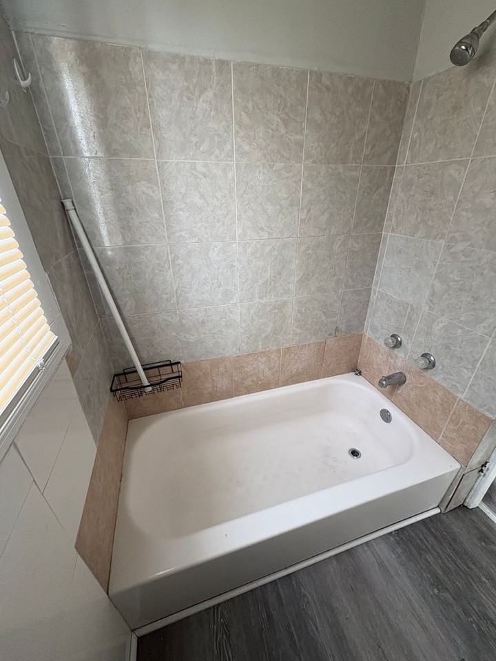 1240 N 43rd St - Photo 4 of 9