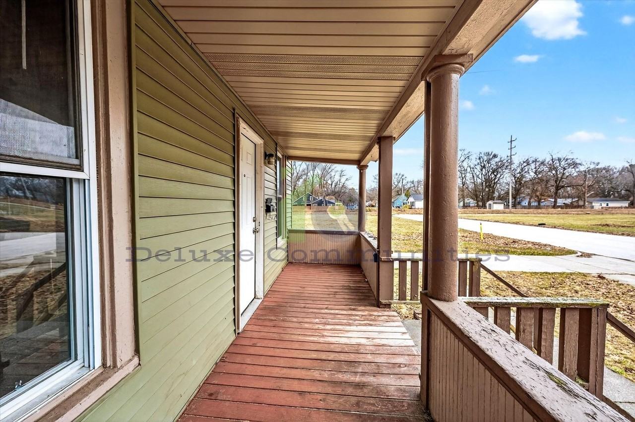 2013 Dyson St - Photo 5 of 37