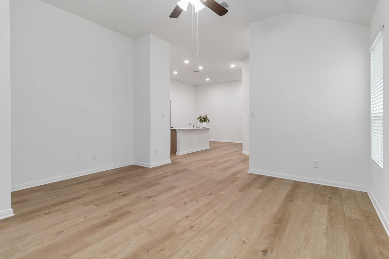 5107 Candy Pl #2 - Photo 5 of 34