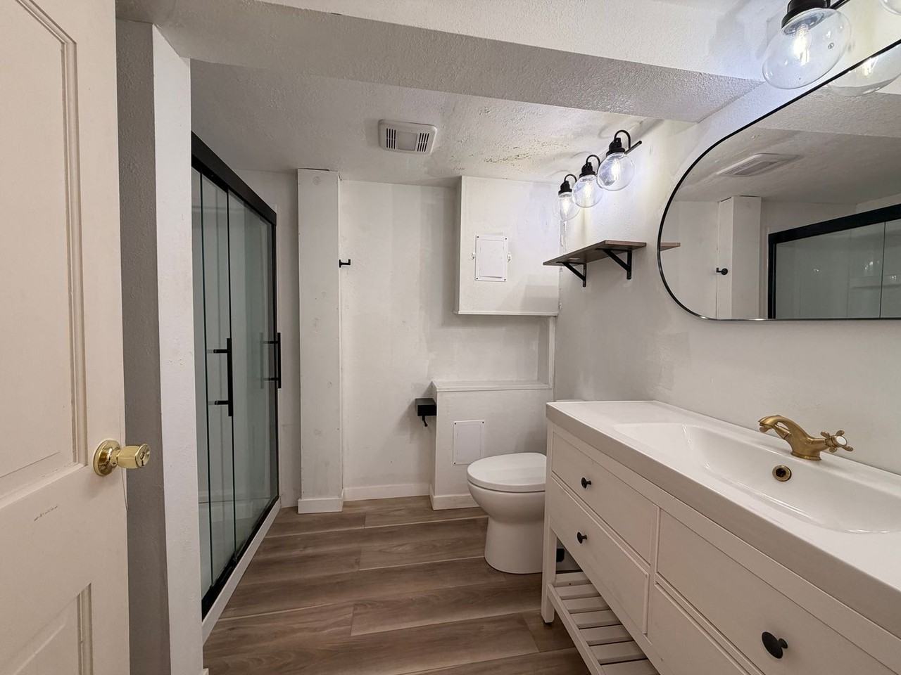 726 Elizabeth Ave - Photo 7 of 15