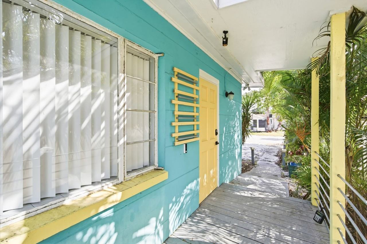 4933 13th Ave S - Photo 4 of 26