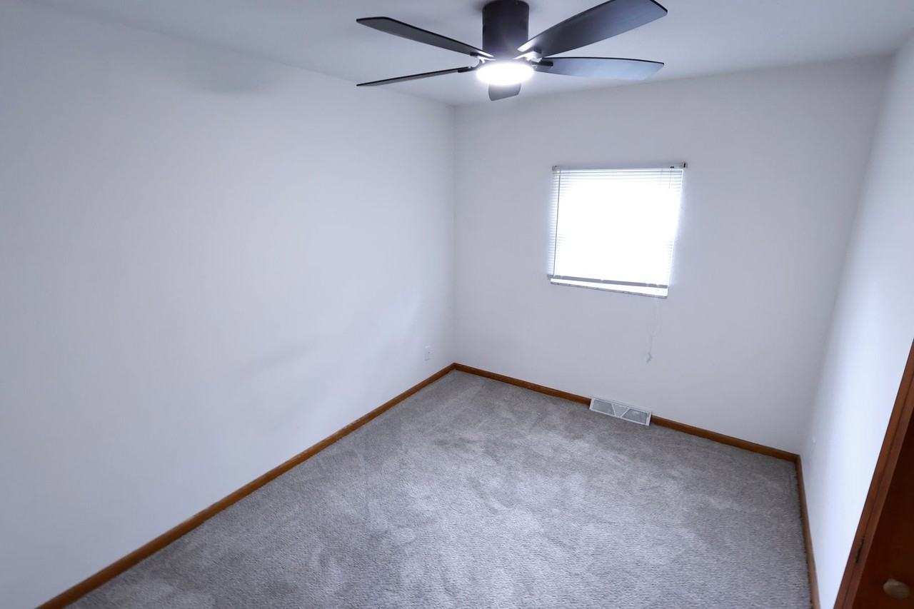 1702 Leighton Ave - Photo 6 of 15