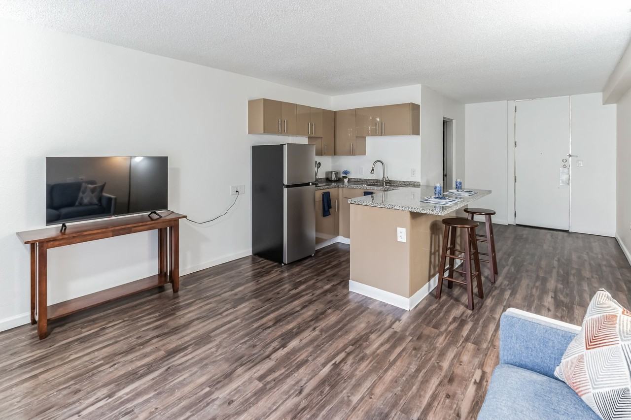 ABQ Encore - Photo 5 of 50