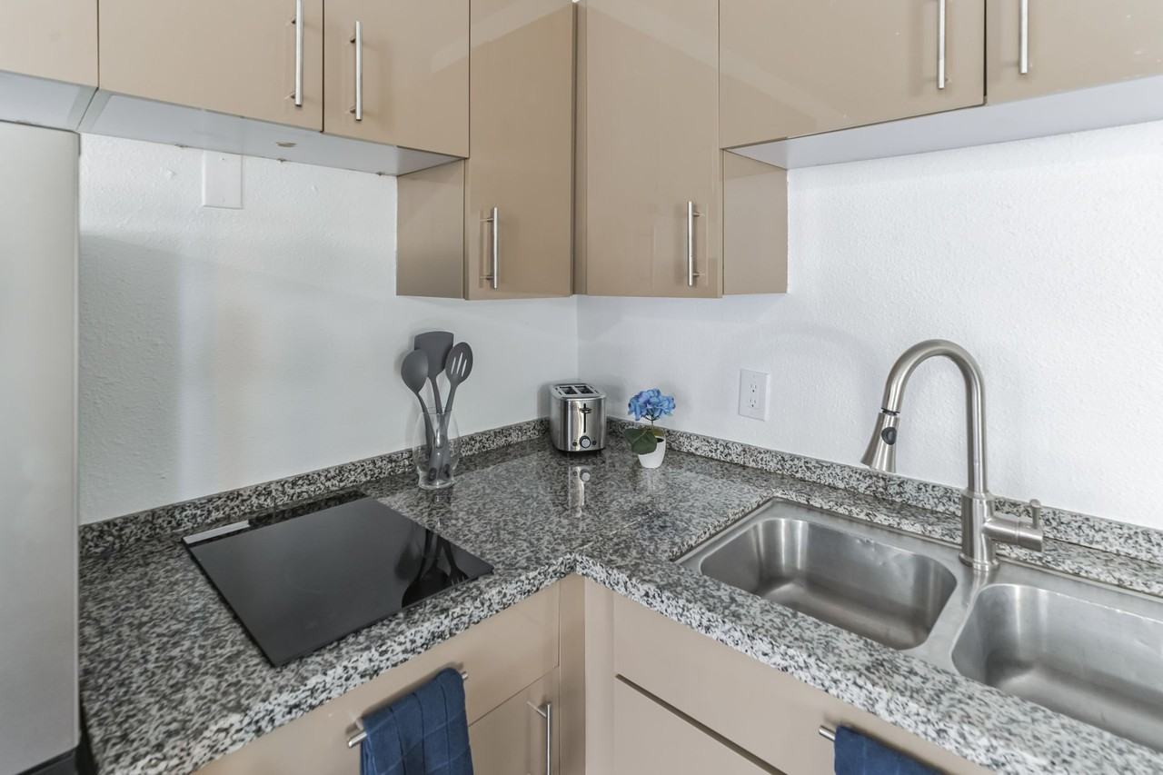 ABQ Encore - Photo 6 of 50