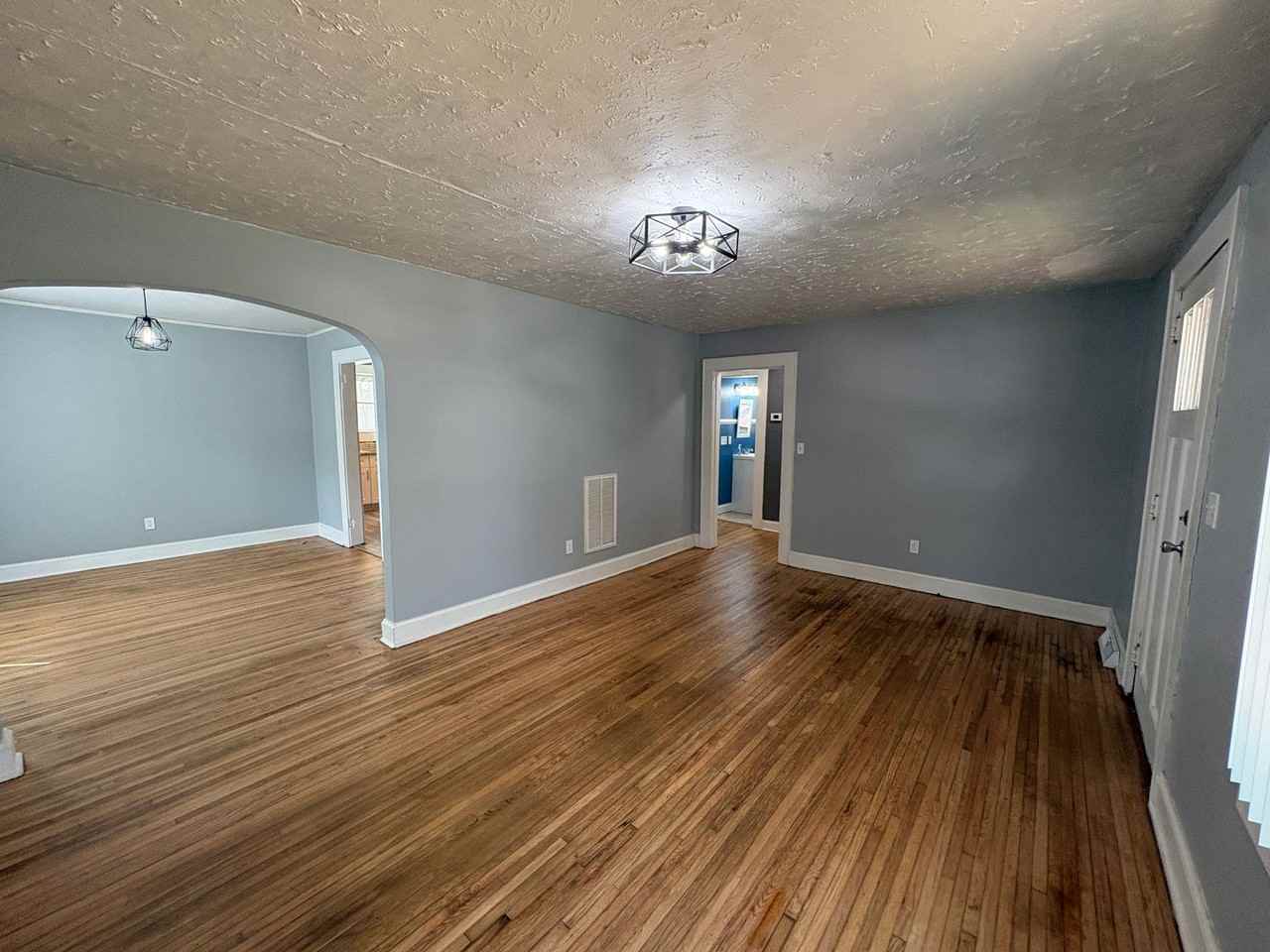 10 Charlotte St - Photo 4 of 15