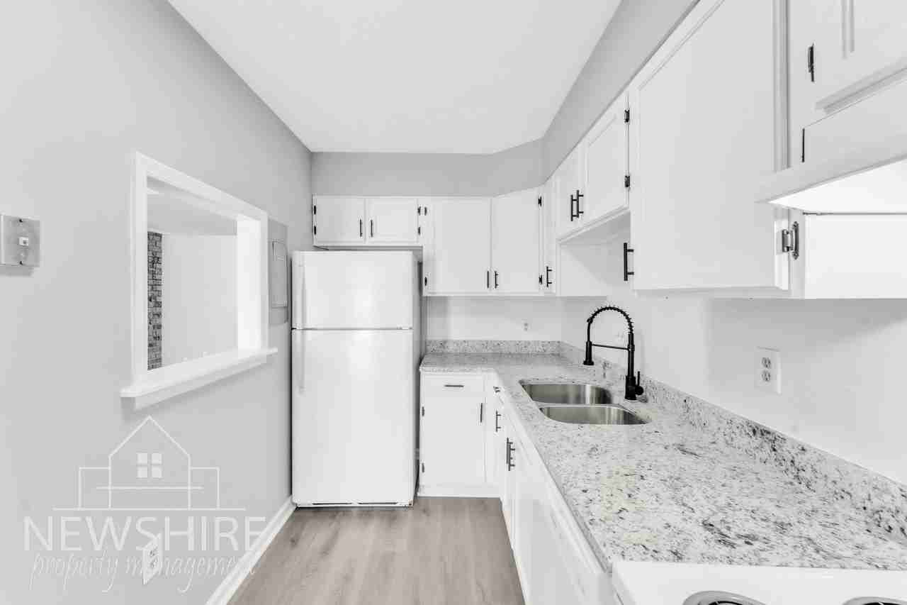 Liberty Square — Renovated Downtown Spartanburg Townhomes - Photo 7 of 36