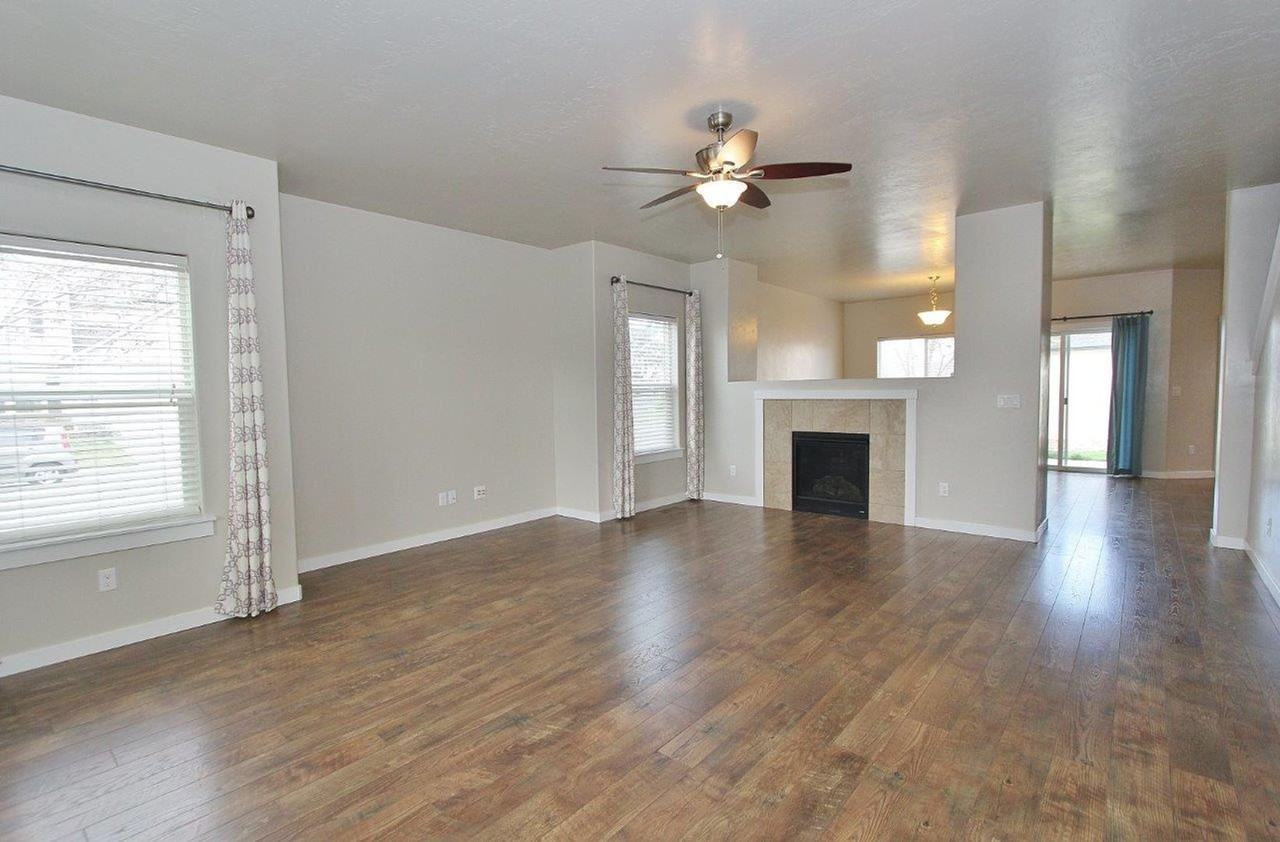 11960 W Netherland Dr - Photo 2 of 32