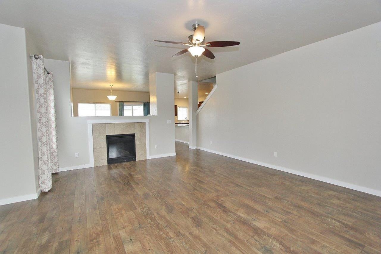 11960 W Netherland Dr - Photo 4 of 32