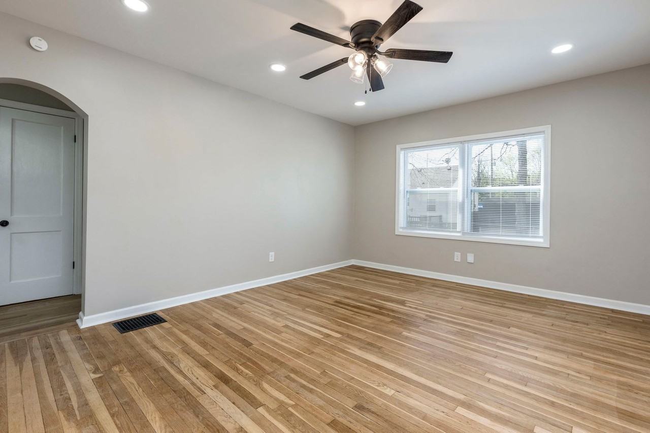 2220 Auburn Dr - Photo 3 of 38