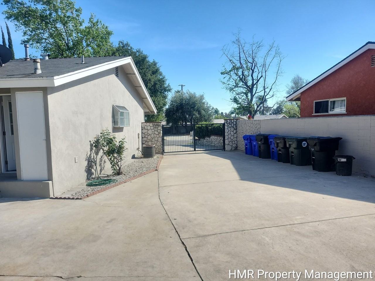 8760 Church St - Photo 4 of 28