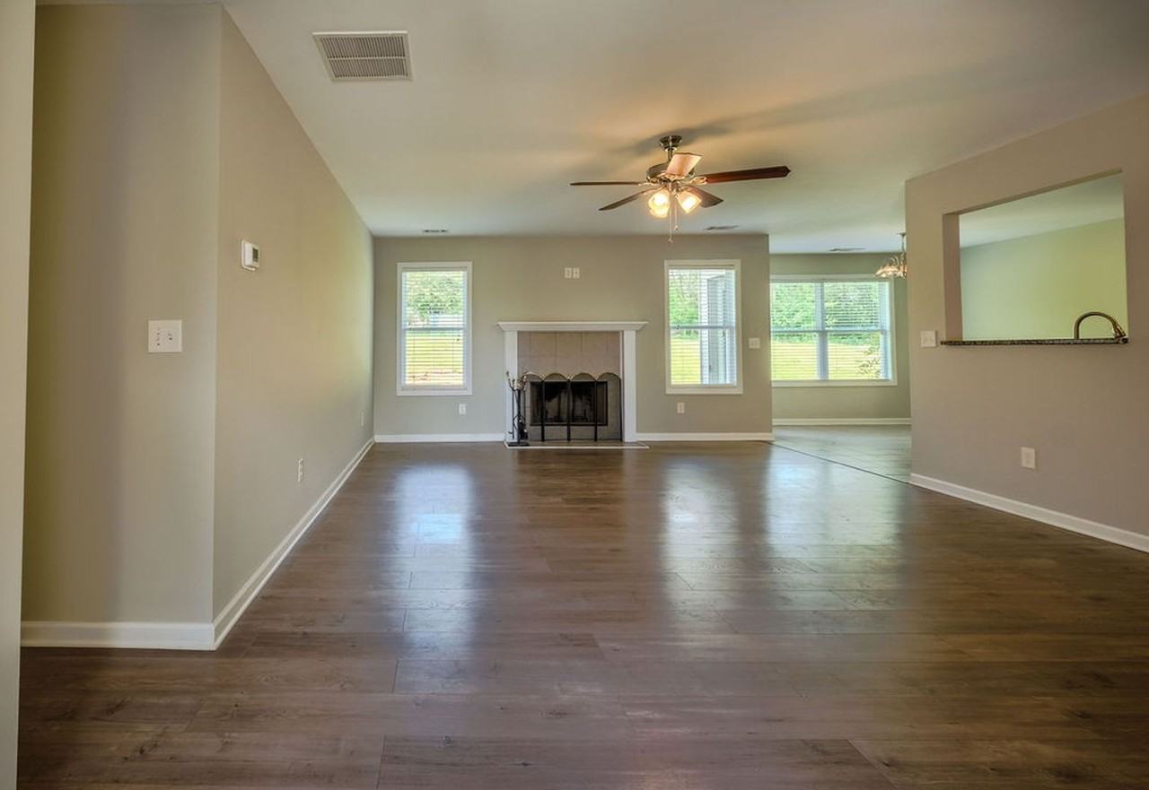 77 Gray Field Ct - Photo 5 of 27