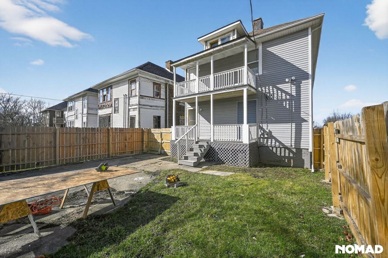 3034 Gray St - Photo 2 of 36