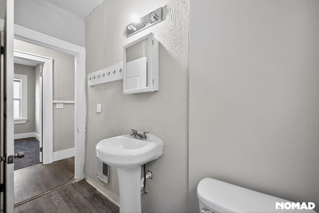 3034 Gray St - Photo 7 of 36