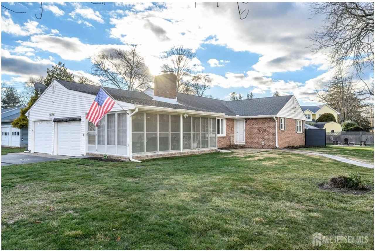 12 Davison Rd - Photo 2 of 20