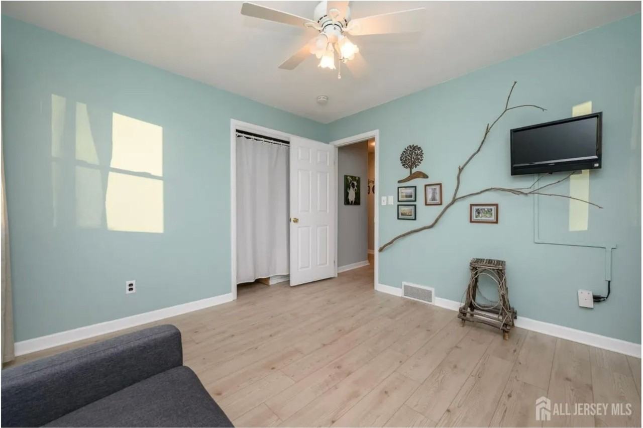 12 Davison Rd - Photo 6 of 20