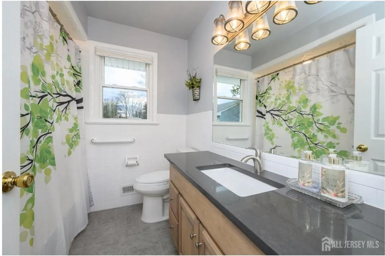 12 Davison Rd - Photo 7 of 20