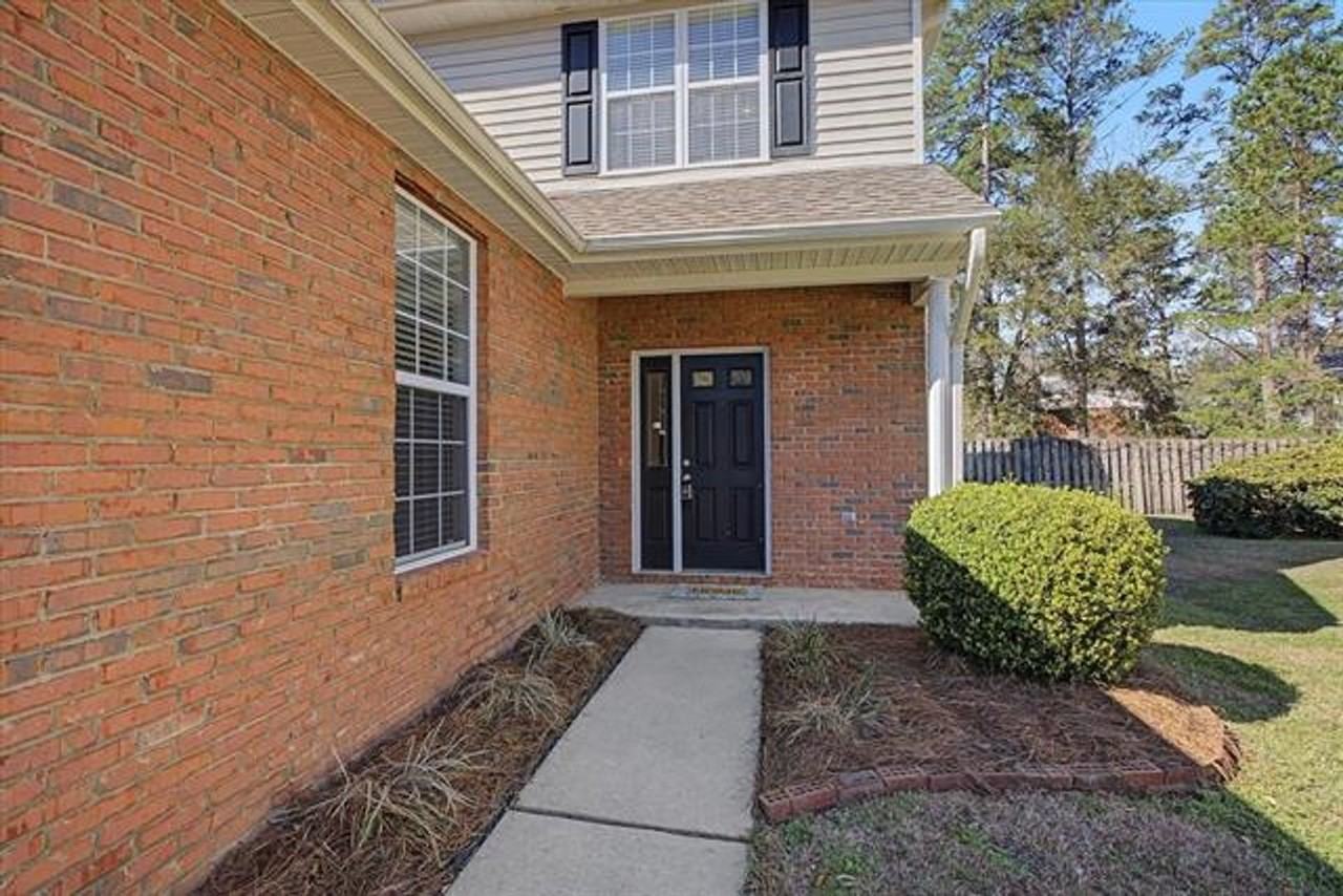 3212 Castle Ct - Photo 4 of 31