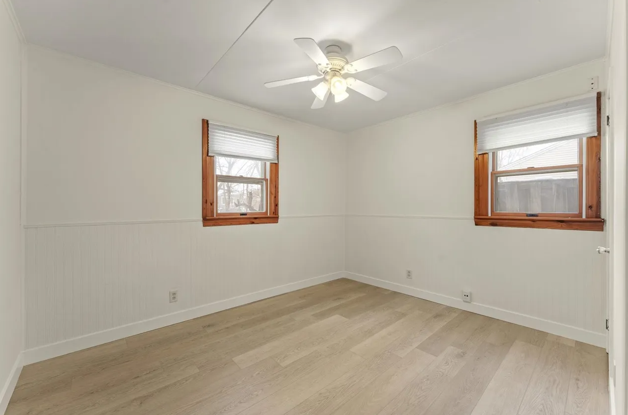 804 E Michigan Ave - Photo 6 of 9