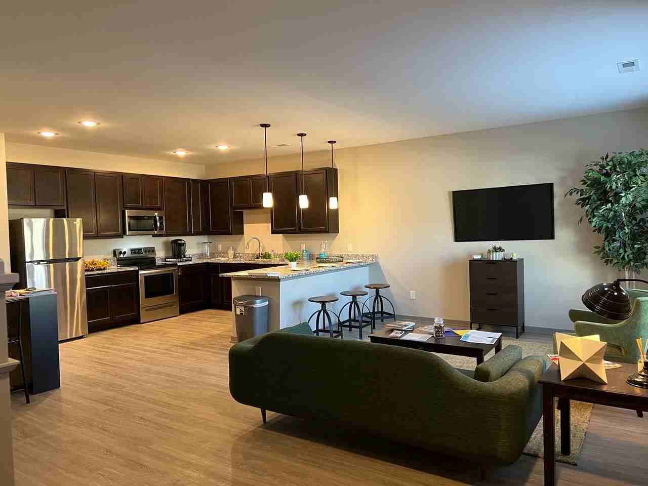 511 No. Broadway - LEB - Photo 4 of 16