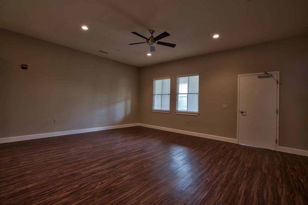 University Flats - Photo 5 of 25