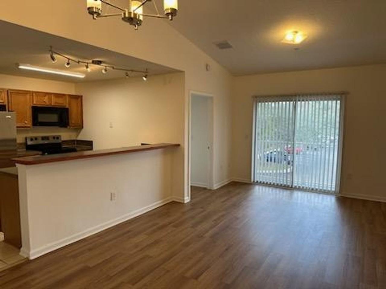 6880 Skaff Ave - Photo 2 of 11