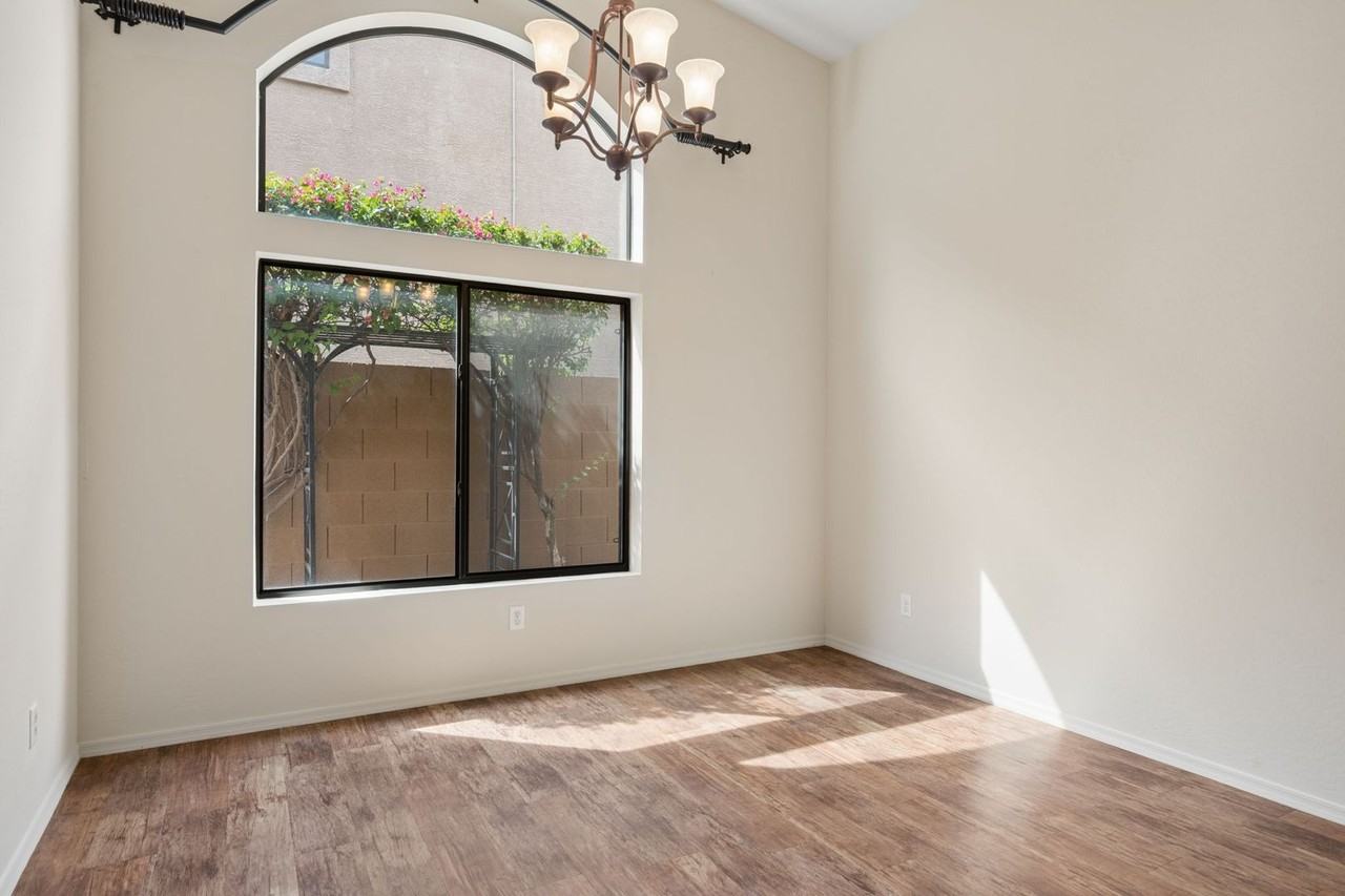 2763 N Raven - Photo 5 of 35