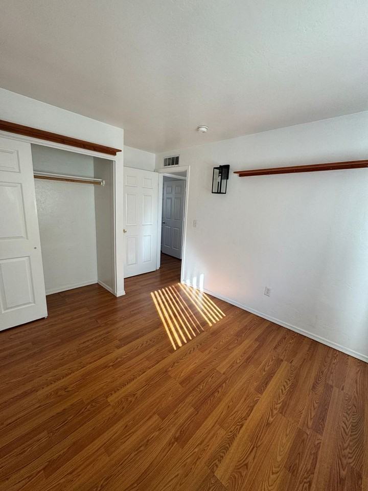 350 N Silverbell Rd #116 - Photo 7 of 11