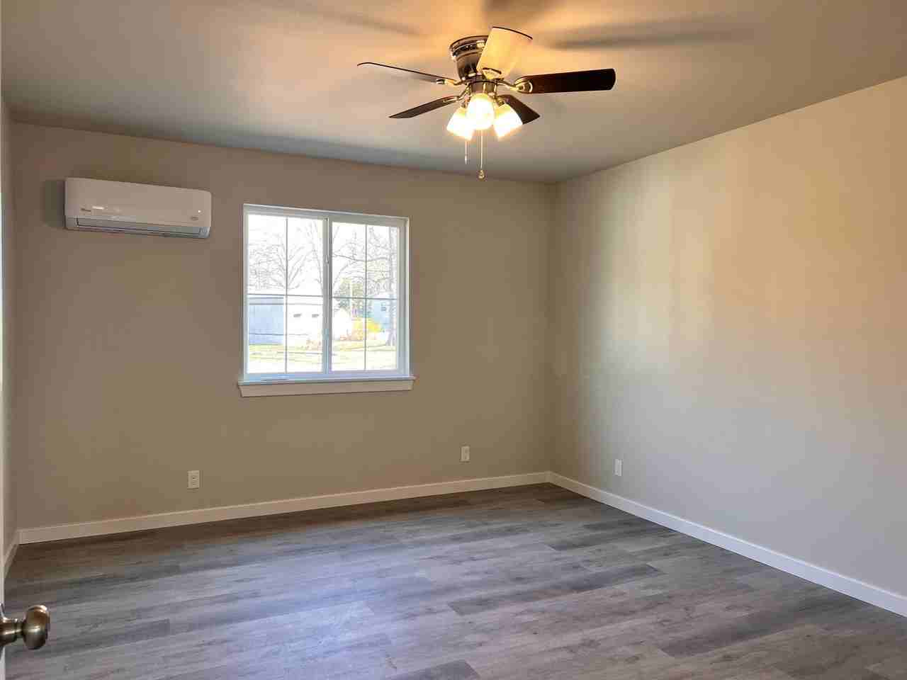 1107 1107 - 1109 E 34th ST - 1107 E 34th - Photo 6 of 8