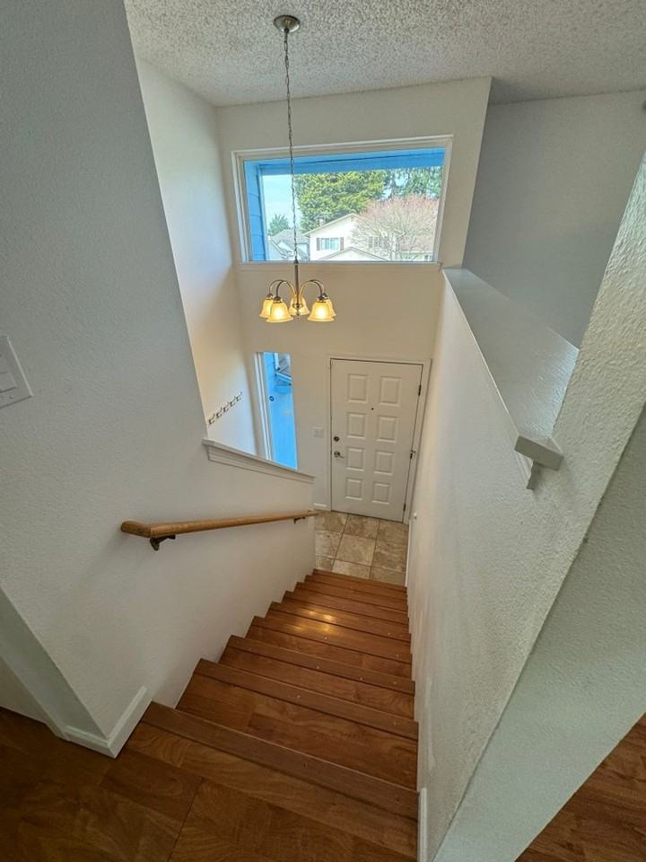 11909 Se 210th Pl - Photo 2 of 24