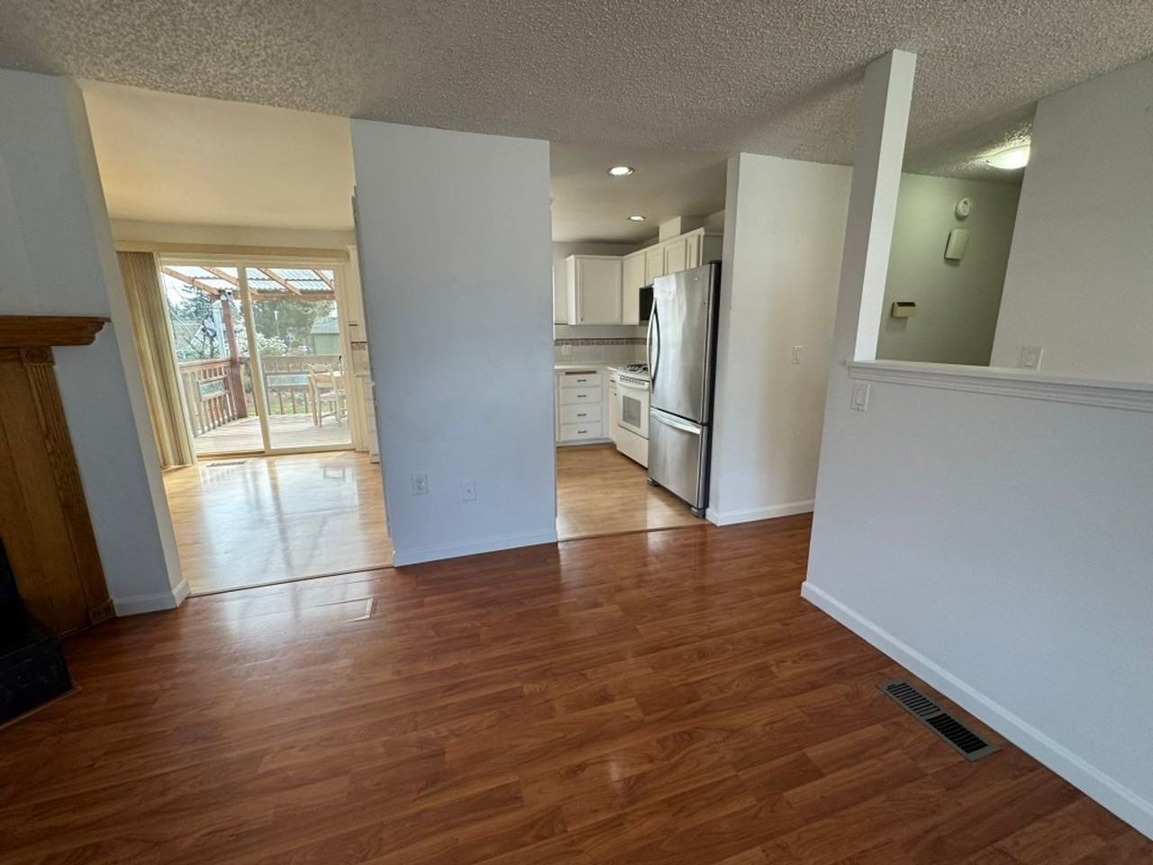 11909 Se 210th Pl - Photo 5 of 24