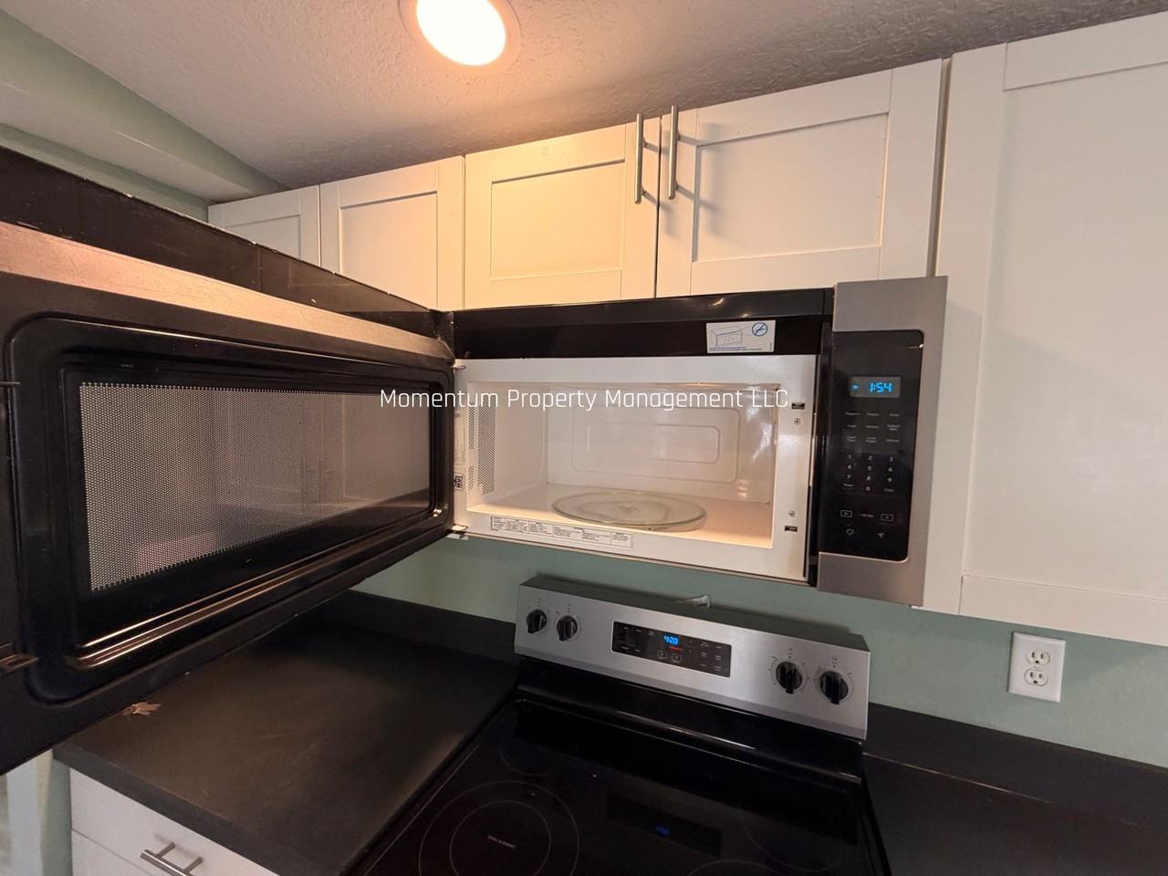 20071 Ruth St - Photo 5 of 21