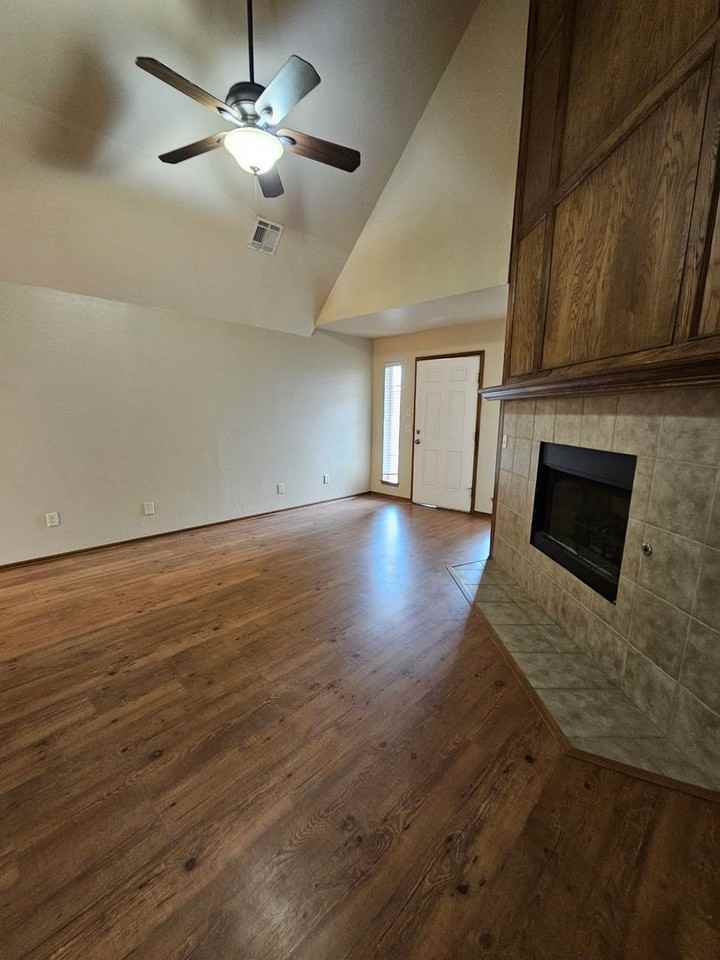 1404 Sw 25th St - Photo 2 of 19