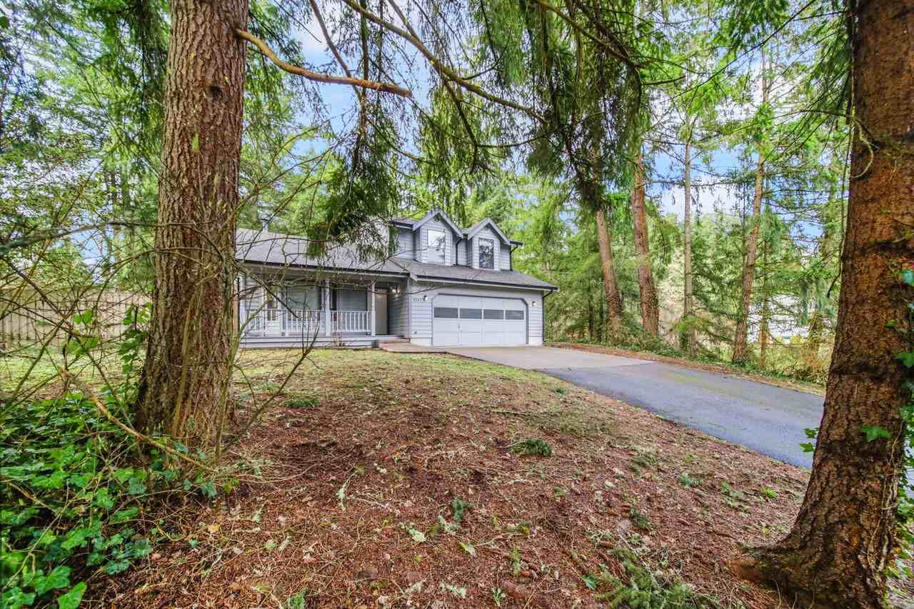 8545 Oxford Ave Se - Photo 2 of 38