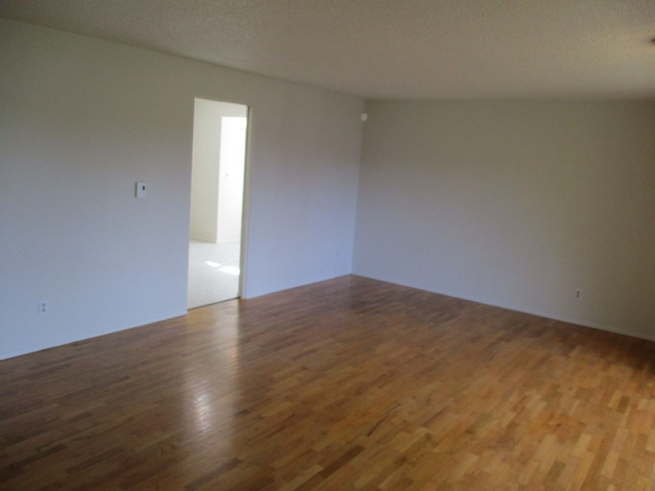 7507 Hill Ave - Photo 6 of 23