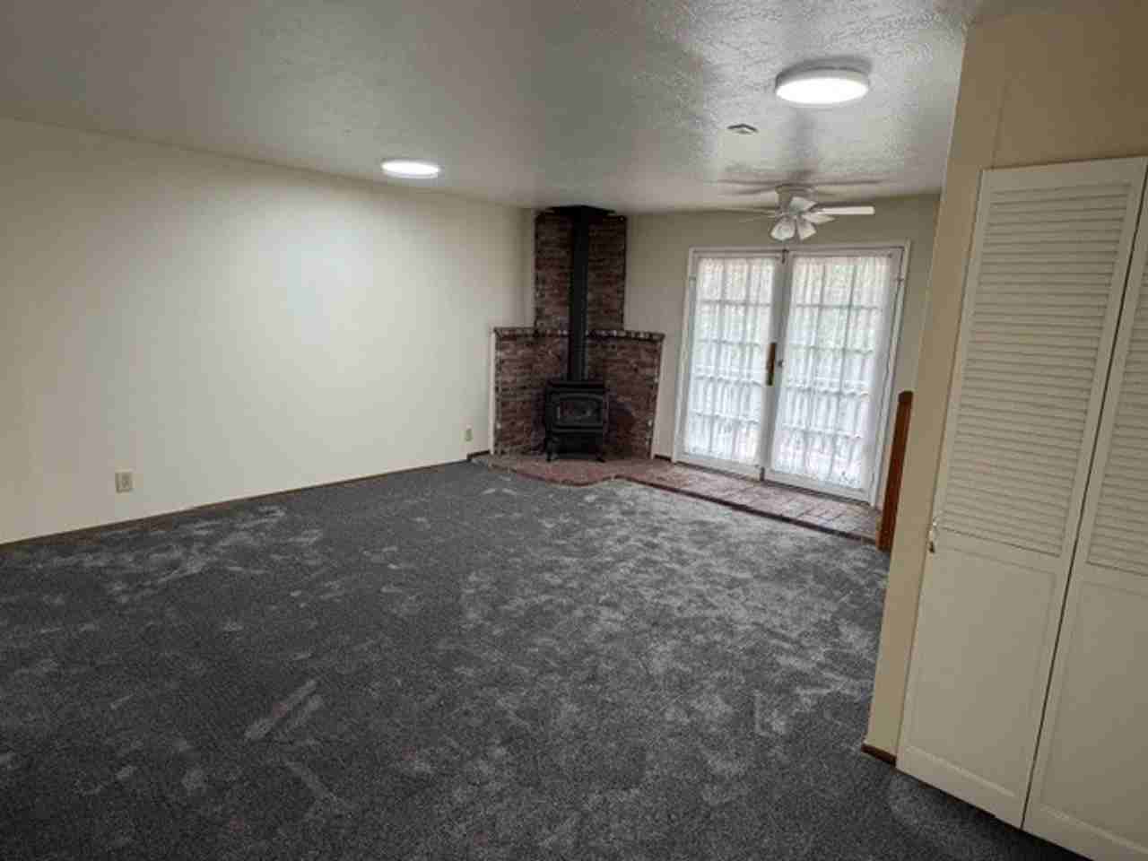 22868 Black Hawk Dr - Photo 4 of 19