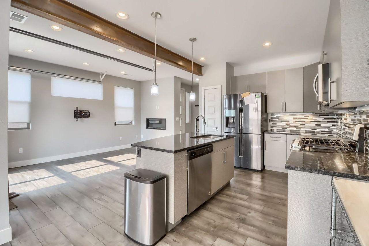 12243 W Alameda Dr - Photo 4 of 29