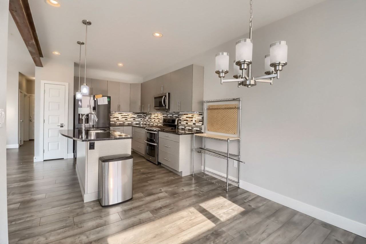 12243 W Alameda Dr - Photo 6 of 29